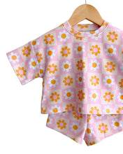 Load image into Gallery viewer, Shorts Set | Retro Daisy