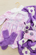 Load image into Gallery viewer, Lilac Cozy Socks