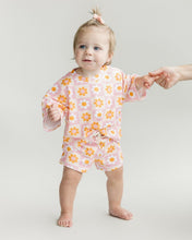 Load image into Gallery viewer, Shorts Set | Retro Daisy