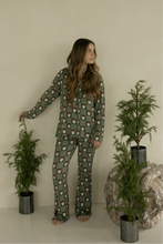 Load image into Gallery viewer, Long Sleeve Women&#39;s Bamboo Pajamas | Santa Checkerboard