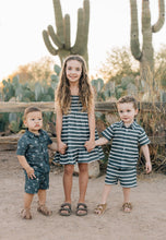 Load image into Gallery viewer, Stripe Linen Button Up Shirt