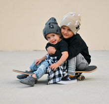 Load image into Gallery viewer, Charcoal Bolt Beanie