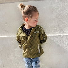 Load image into Gallery viewer, [PREORDER] THE STORM RIDER WATERPROOF JACKET - ARMY GREEN