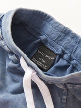 Load image into Gallery viewer, Harem Short - Navy Wash