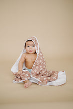 Load image into Gallery viewer, Daisy Dream Muslin Hooded Towel