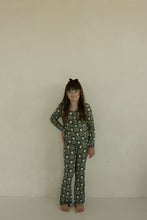 Load image into Gallery viewer, Pre-Teen Flare Bamboo Pajamas | Santa Checkerboard