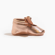 Load image into Gallery viewer, Rose Gold Knotted Bow Baby Shoe