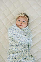 Load image into Gallery viewer, Blue Blossom Muslin Swaddle Blanket