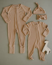 Load image into Gallery viewer, Latte Ribbed Bamboo Zipper