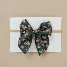Load image into Gallery viewer, Mebie Baby Hair Bows