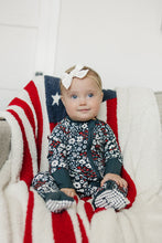 Load image into Gallery viewer, American Flag Plush Blanket
