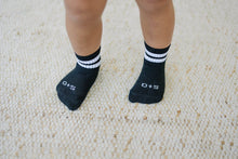 Load image into Gallery viewer, Crew Socks 3 Pack