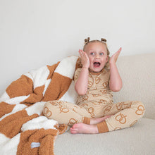 Load image into Gallery viewer, Pretzel |  Bamboo Two Piece Set