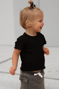 Ribbed Lettuce Trim Tee - Black