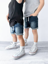 Load image into Gallery viewer, Classic Denim Short