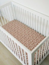 Load image into Gallery viewer, Daisy Dream Muslin Crib Sheet