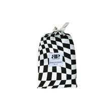 Load image into Gallery viewer, B&amp;W Wavy Checker | Bamboo Crib Sheet