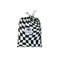 Load image into Gallery viewer, B&amp;W Wavy Checker | Bamboo Crib Sheet