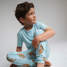 Load image into Gallery viewer, Blue | Everyday Boy&#39;s Henley